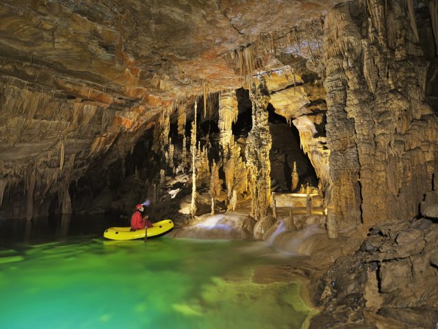 Cross Cave