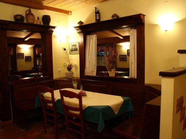 En Krajcar Guest House, Podskrajnik