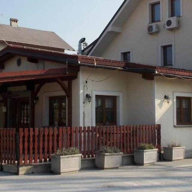 Furman Guest House, Rakek