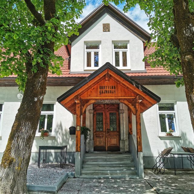 GOSTILNA CAJNARJE