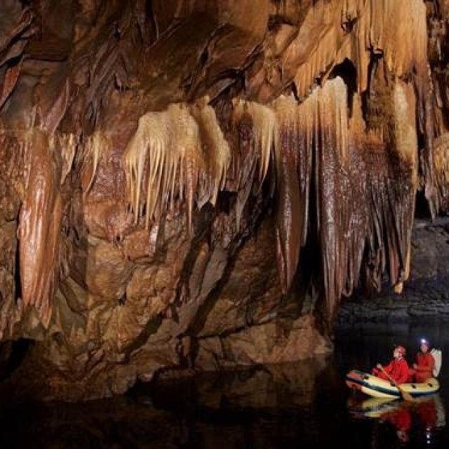 Die Höhle Planinska jama